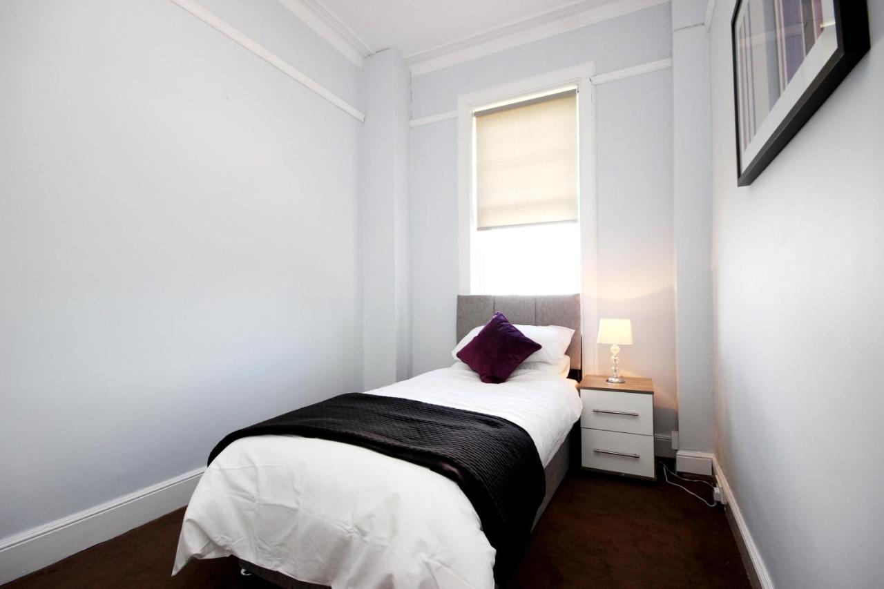 Braemount House Apartment Barrhead Екстериор снимка